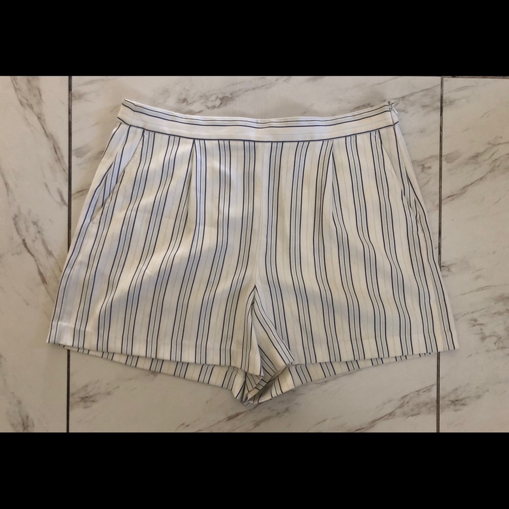 Ann Taylor summer time short
